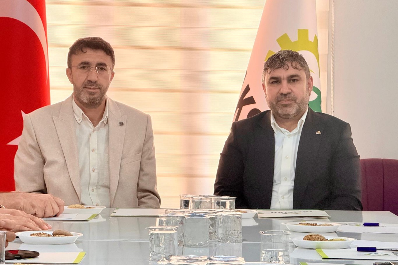 Kızıltepe Ticaret ve Sanayi Odası Başkan Adayı Sedat Ege’den HAKSİAD’a nezaket ziyaret