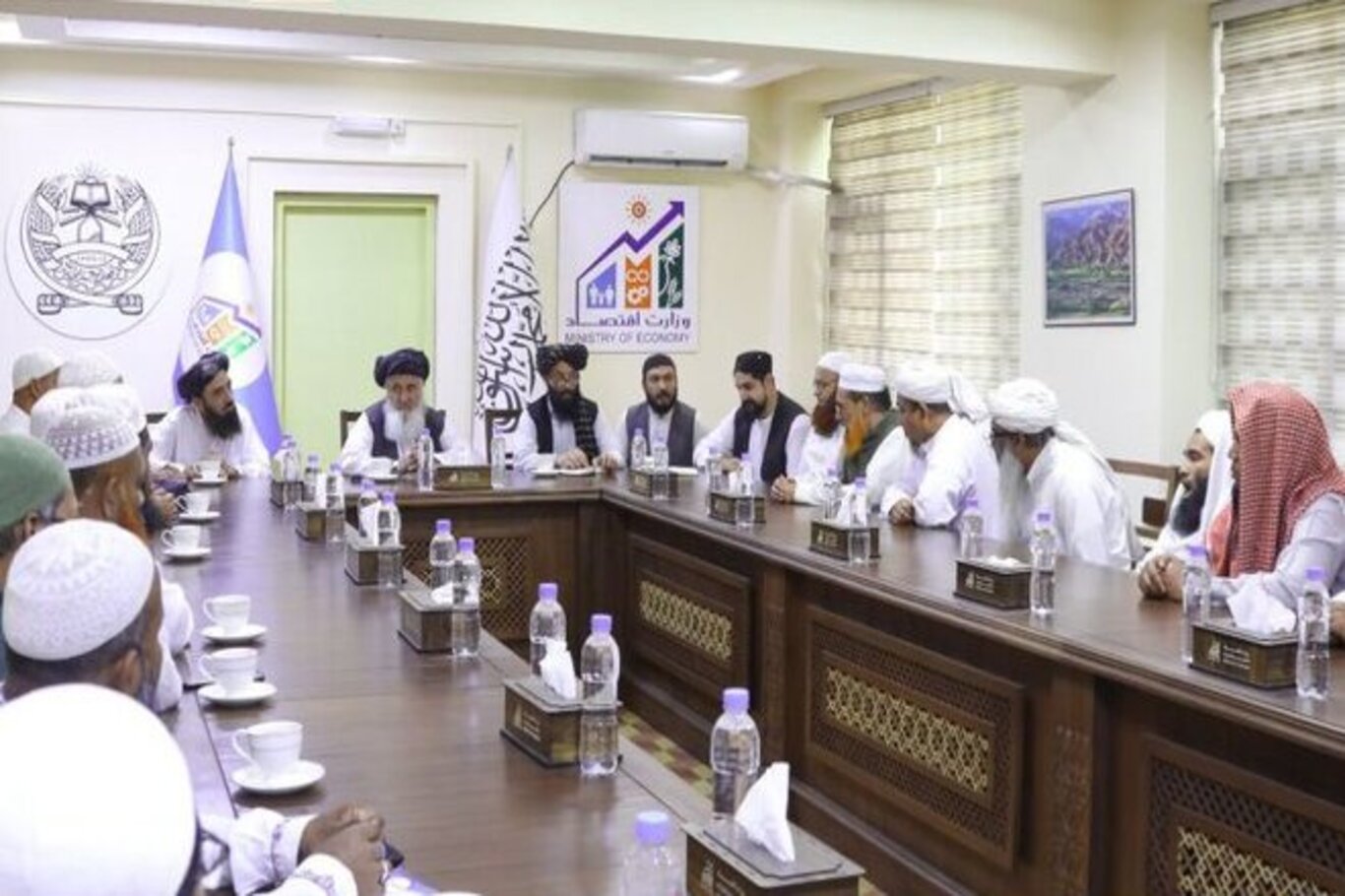 Afghanistan, Bangladesh explore new opportunities to expand economic and trade ties