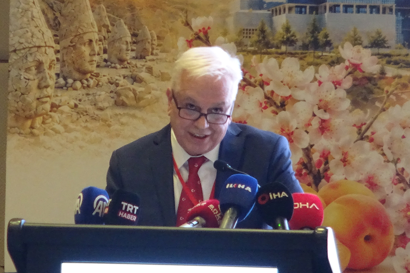 Karaciğer Nakli Enstitüsü Müdürü Prof. Dr. Sezai Yılmaz