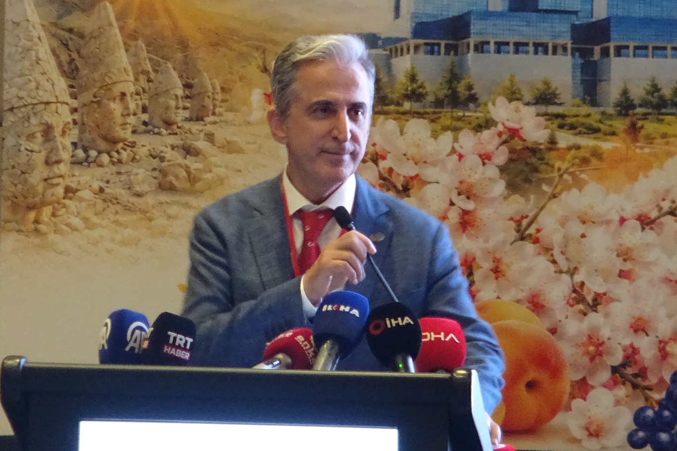 Gastroenteroloji Cerrahisi Derneği Başkanı Prof. Dr. Erdal Birol Bostancı