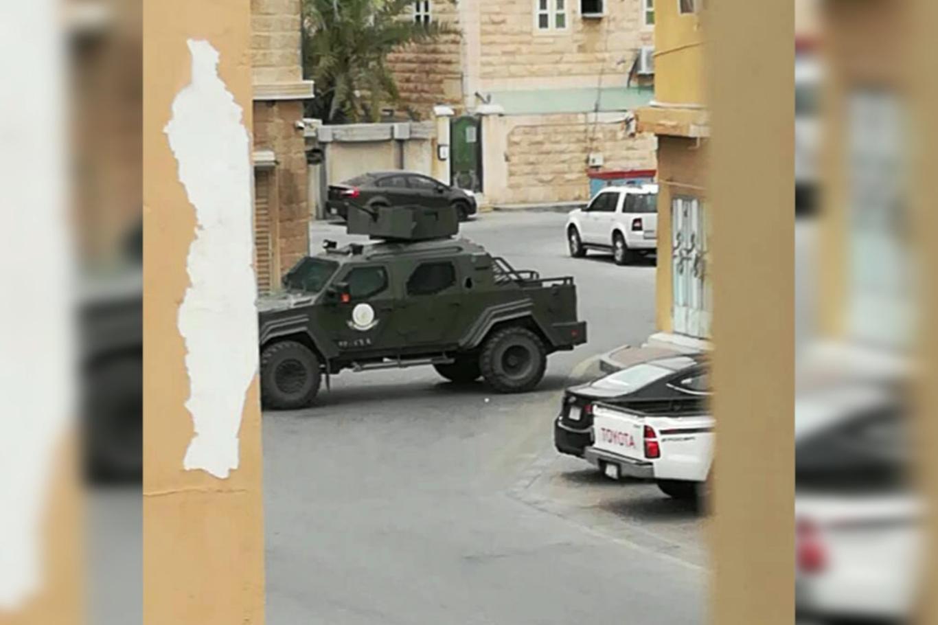 القوات السعودية قتل 8 أشخاص في قرية اقتحمتها