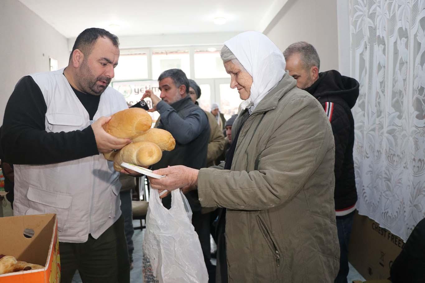 يد التيم الأوروبي تمد يدها إلى بلدان البلقان