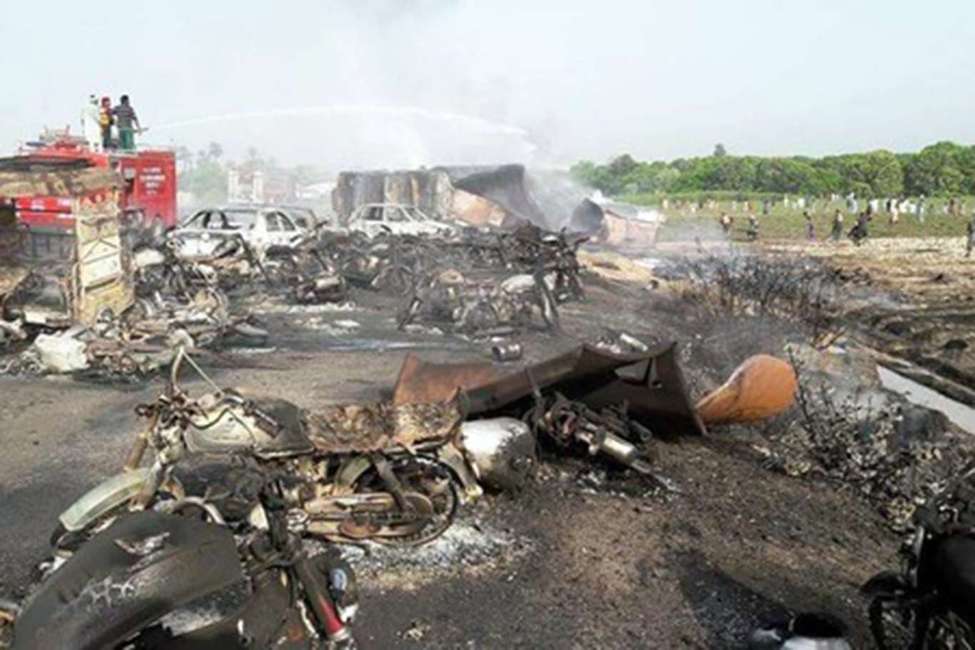 At least 20 people killed in Pakistan road accident