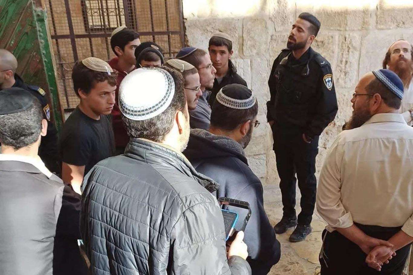 Hordes of zionist settlers defile the Aqsa Mosque