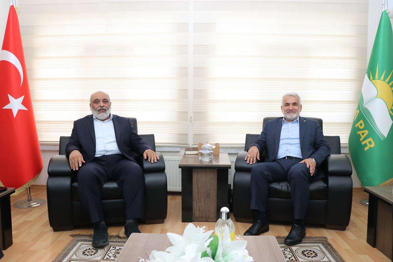 ​HÜDA PAR Chairman Yapıcıoğlu meets with IHH President