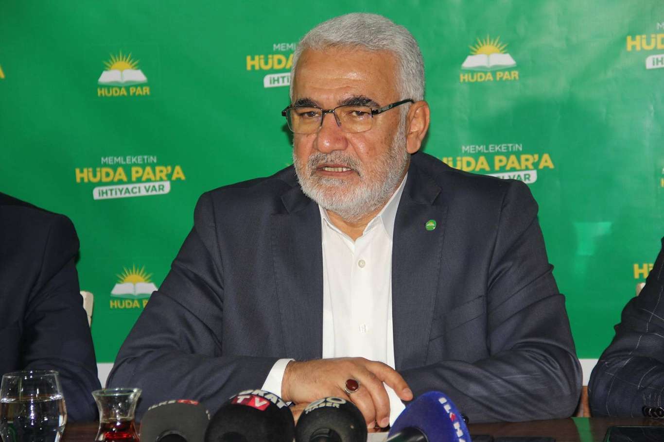 HÜDA PAR offers condolences to İsmailağa Community over death of Mahmud Ustaosmanoğlu