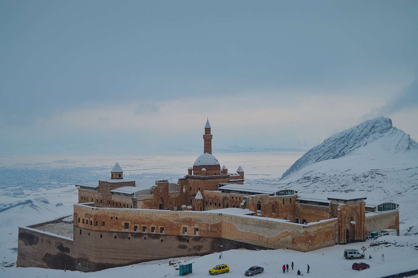 ​Ishaq Pasha Palace attracts visitors every season