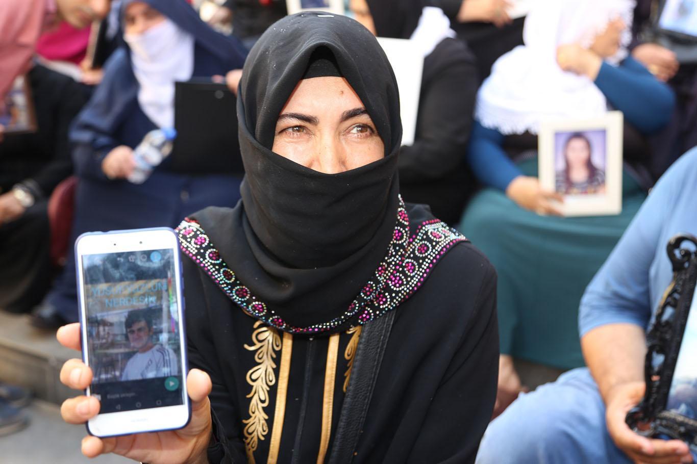 Number of families taking part in sit-in rises to 35