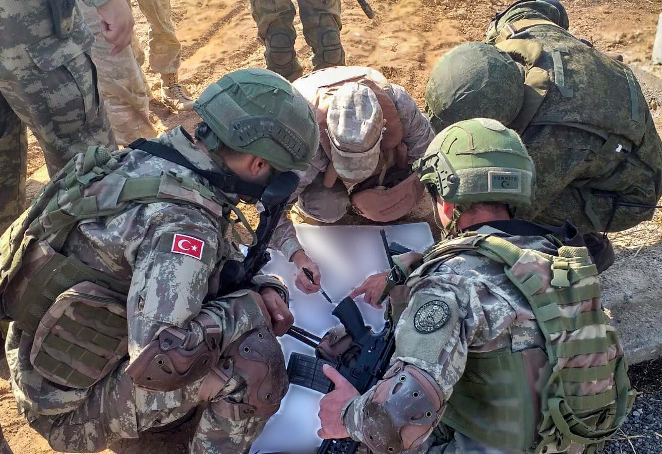 Turkey-Russia hold second joint patrols in northern Syria