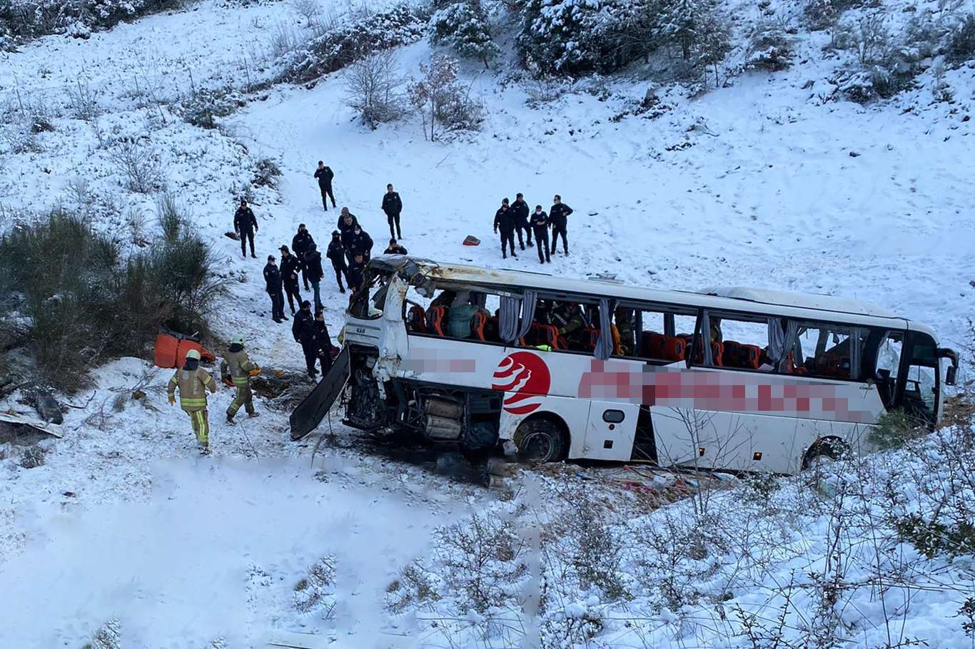 3 people killed, 9 injured in Istanbul bus crash [İLKHA] Ilke News Agency