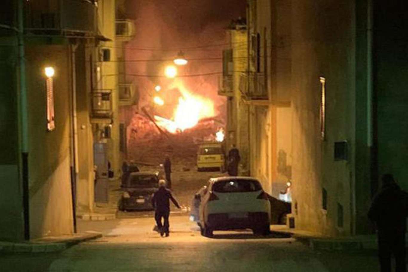 At least 12 missing in Italy gas explosion - [İLKHA] Ilke News Agency