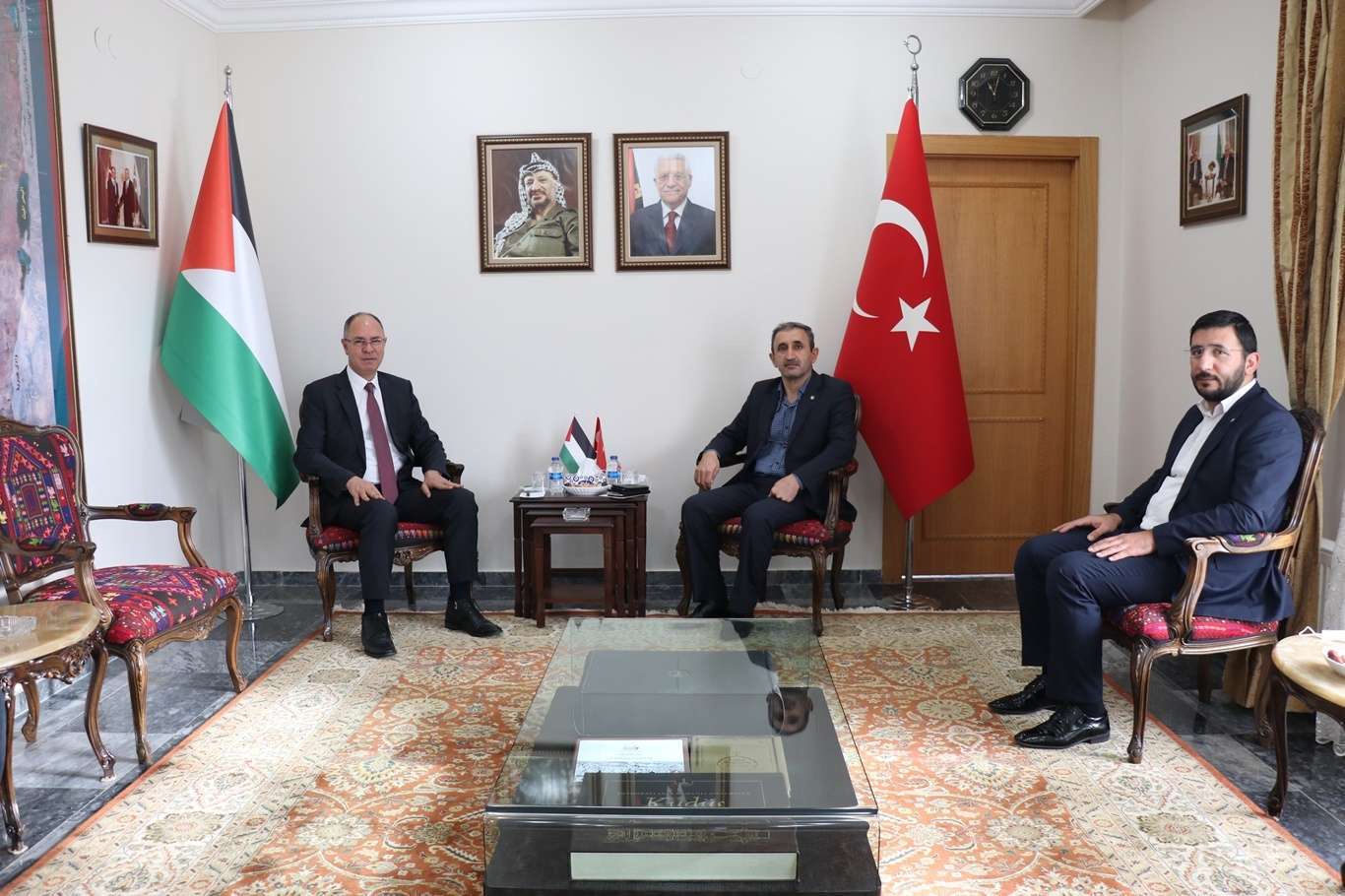 زیارت سفارت فلسطین توسط هداپار