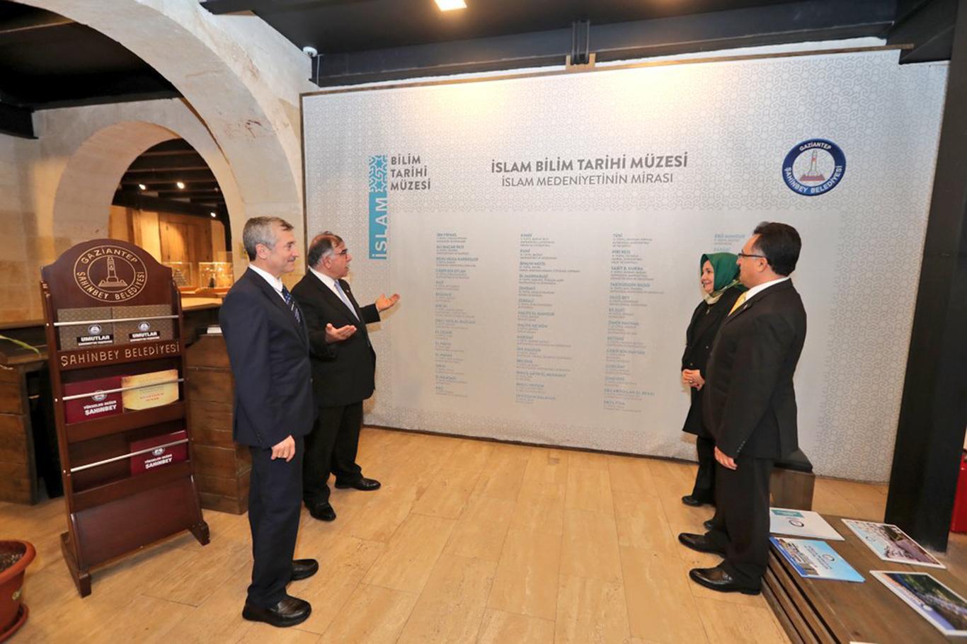 ​"İslam bilim adamları her zaman teknolojiye öncülük etmiştir"