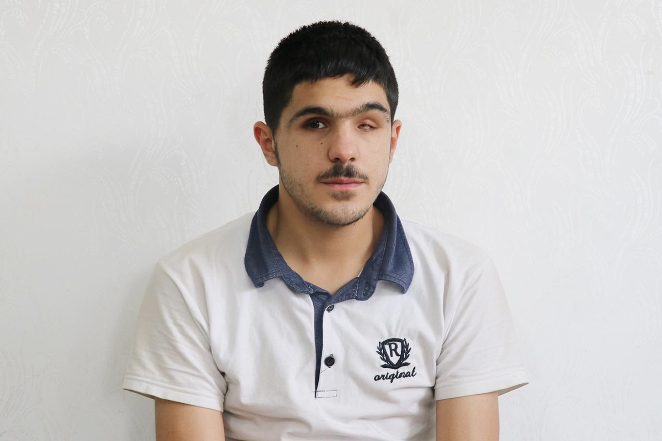 "2 metre bile önümü görsem bana yeter"