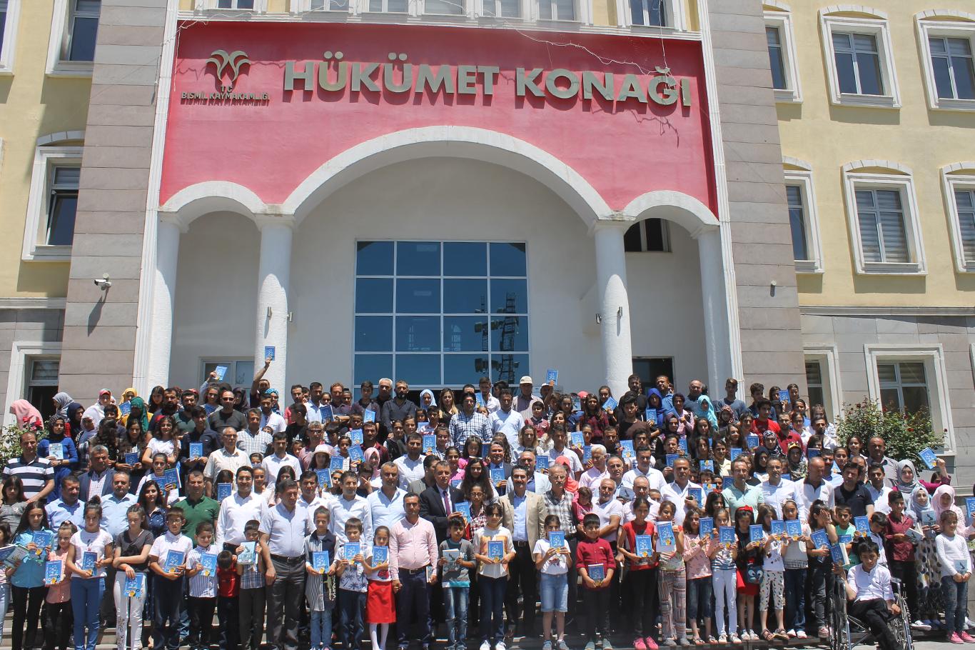 250 öğrenci bir kitap kaleme aldı