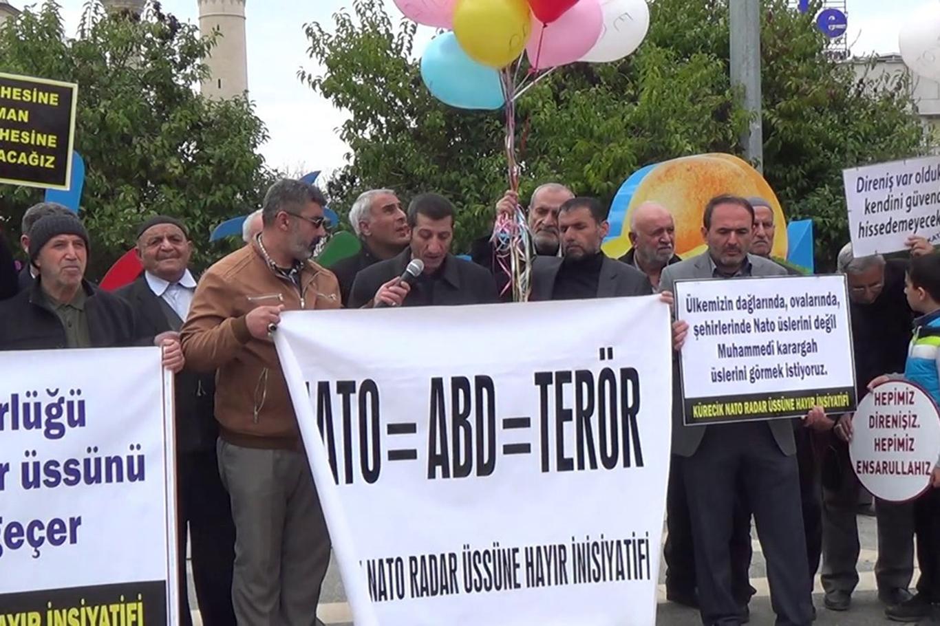 "NATO'ya ve üslerine hayır!"