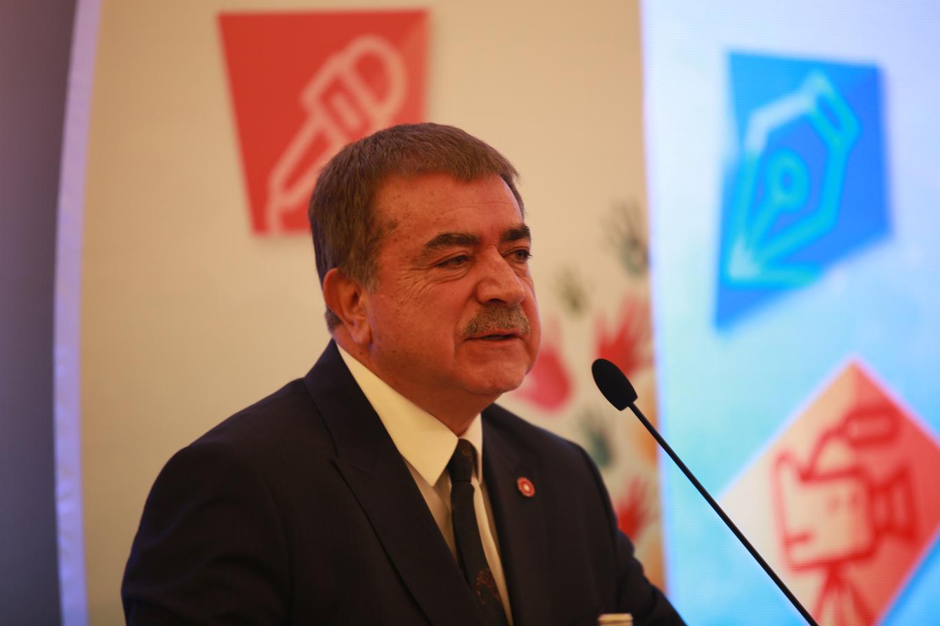 “ABD 7 bin mülteciye karşı 15 bin asker konuşlandırdı”