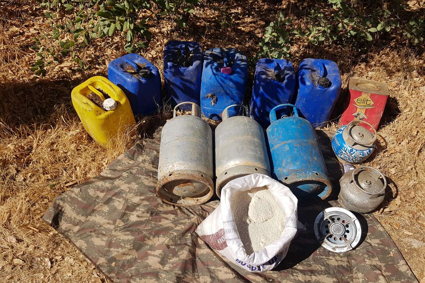 Adıyaman'da PKK'ye ait malzeme ele geçirildi