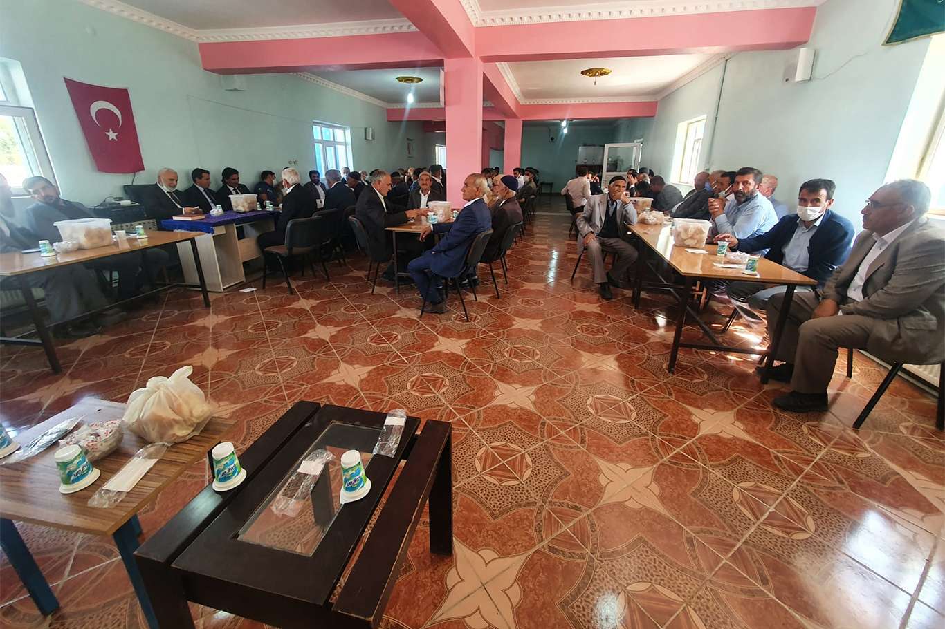 Ağrı'da husumetli aileler barıştı