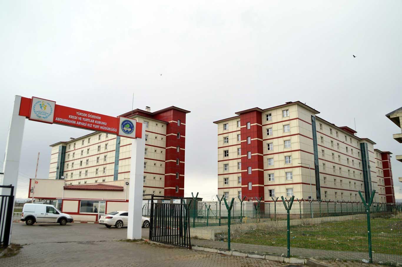 Ağrı'da karantinada tutulan 98 kişi tahliye edildi