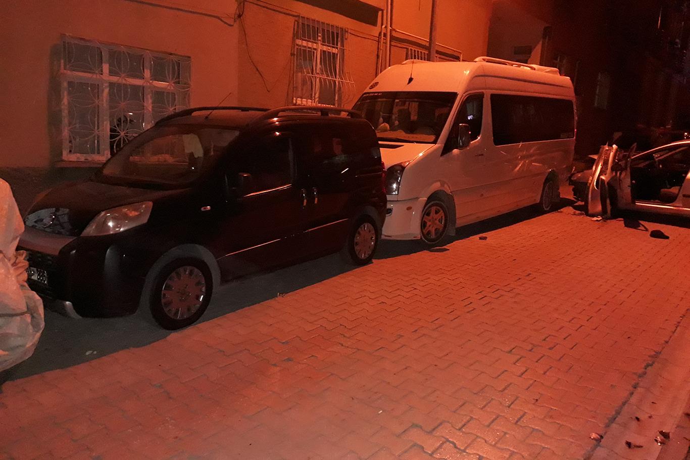 Alkollü sürücü kaza yaptı