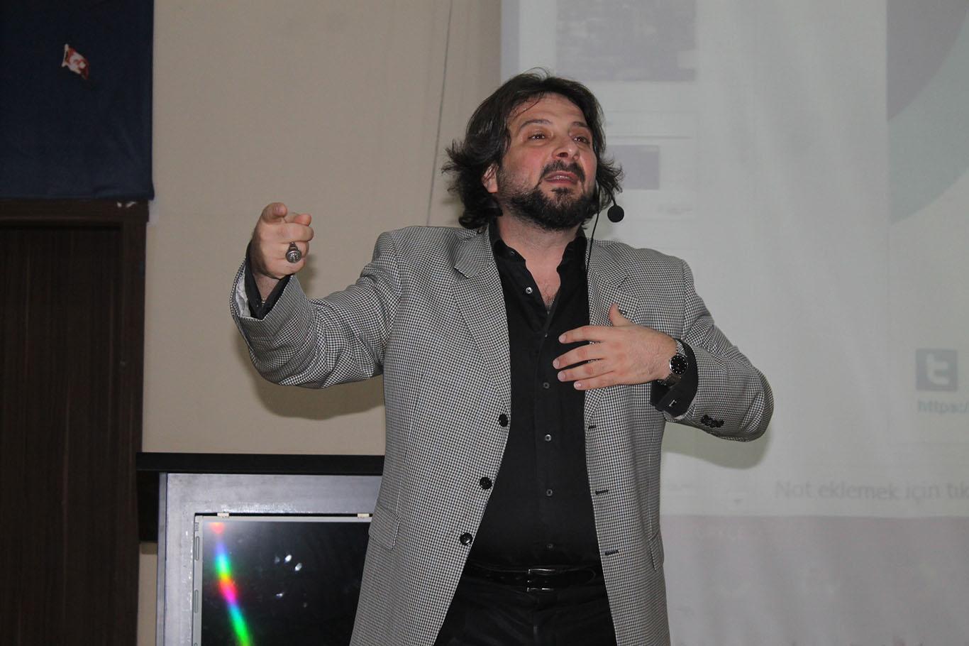 "Allah ile iletişim kurmayanın insan ile iletişim kurma şansı yoktur"