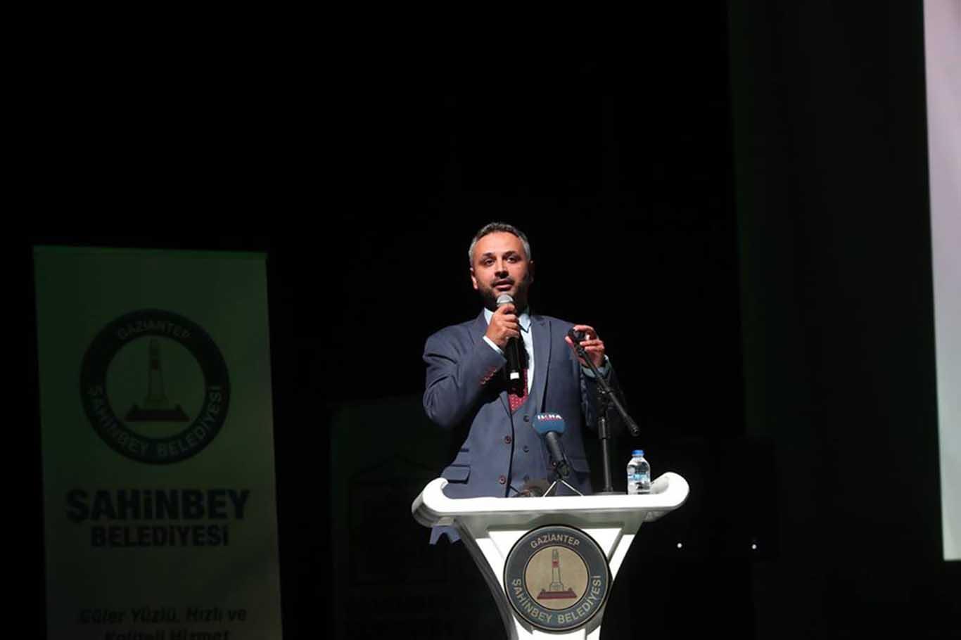  “Allah’ın bizi sevmesi için Peygamber Efendimizi örnek almalıyız”