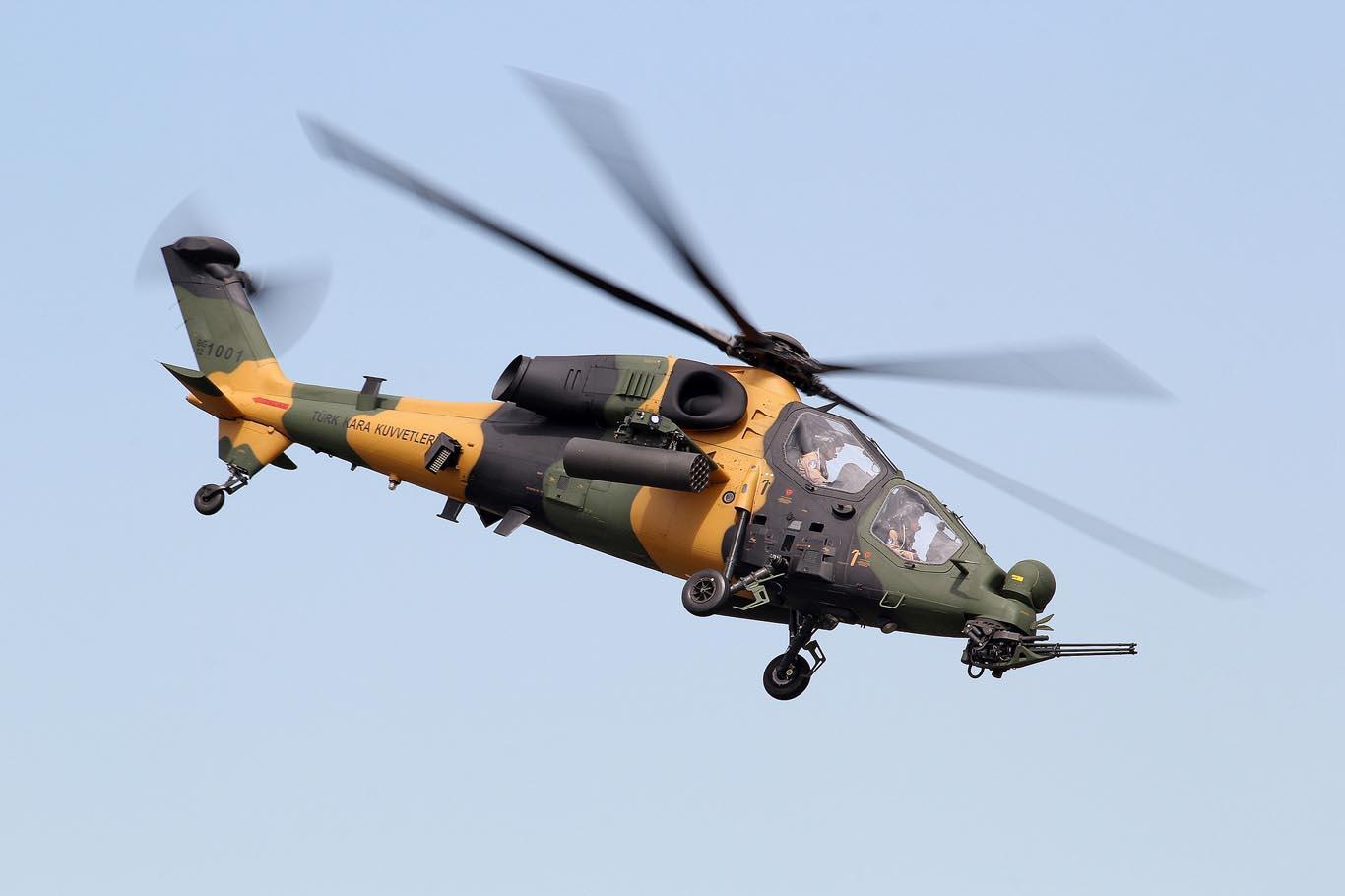 İstanbul'da askeri helikopter düştü: 4 yaralı