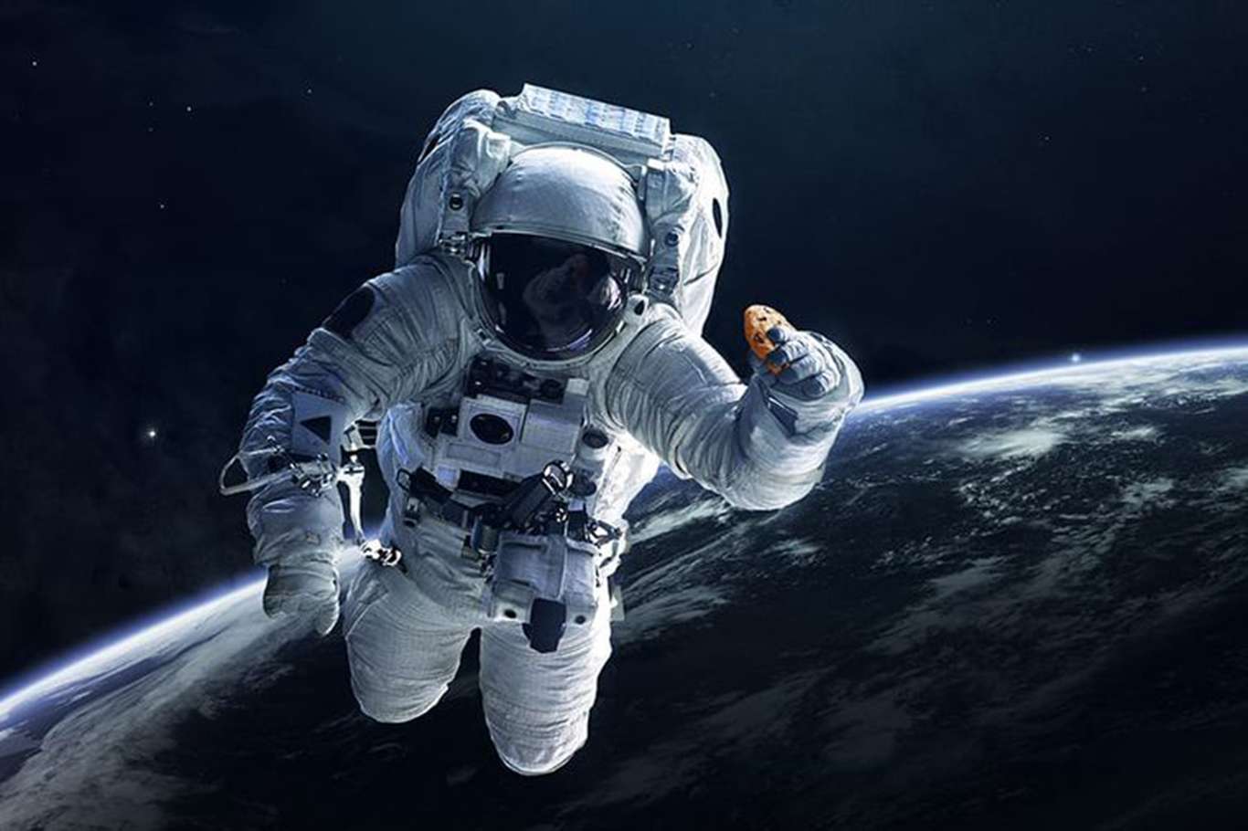Astronot veya kozmonot nedir?