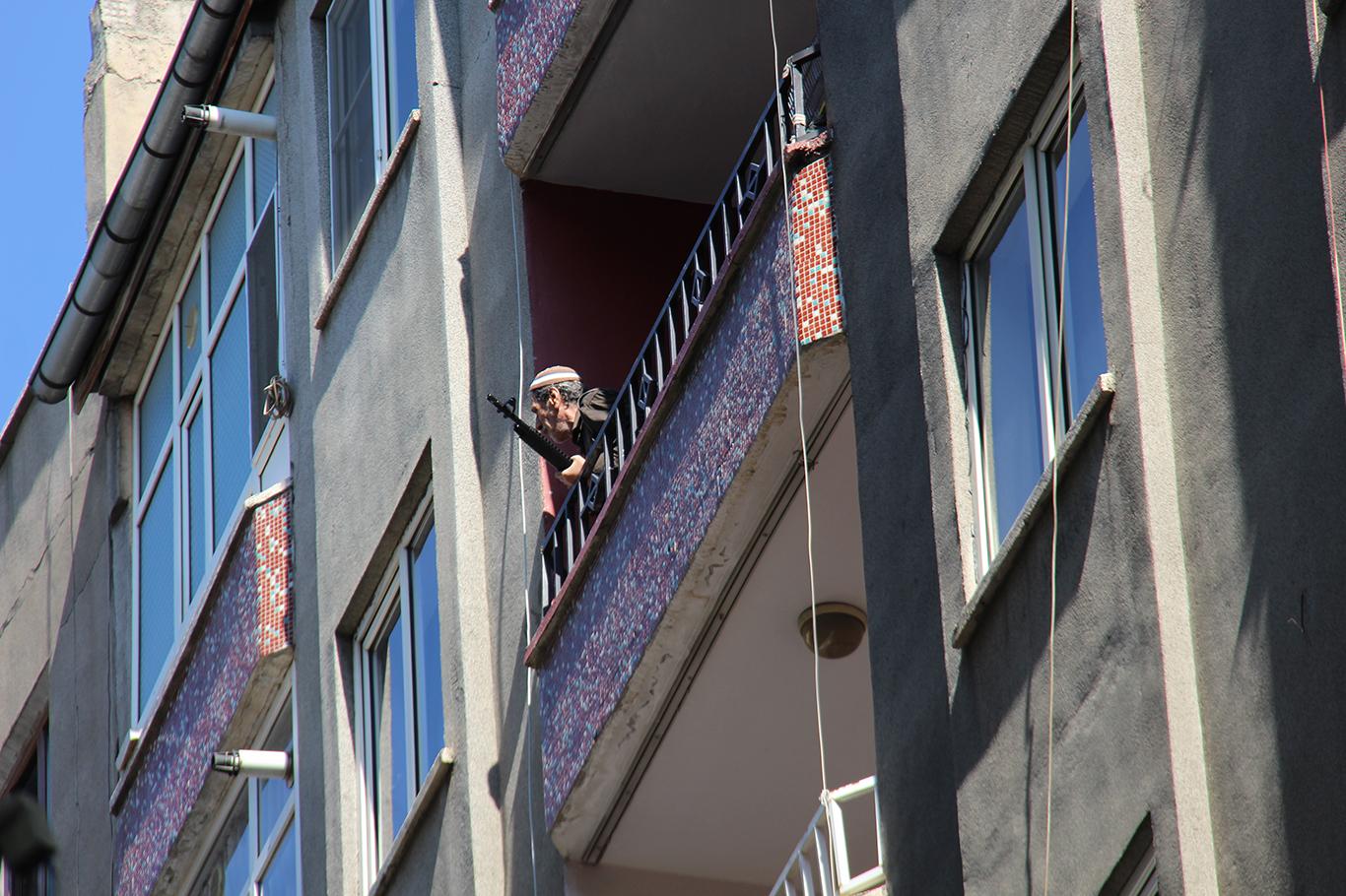 Av tüfeğiyle havaya ateş açan yaşlı adam korkuttu