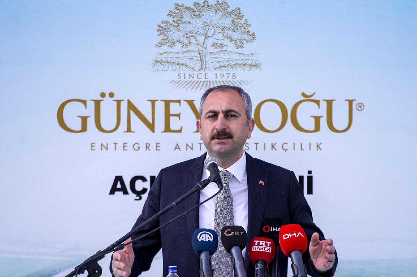  "Herkesin hukuka güvendiği bir ortamı inşa etmeye çalışıyoruz"