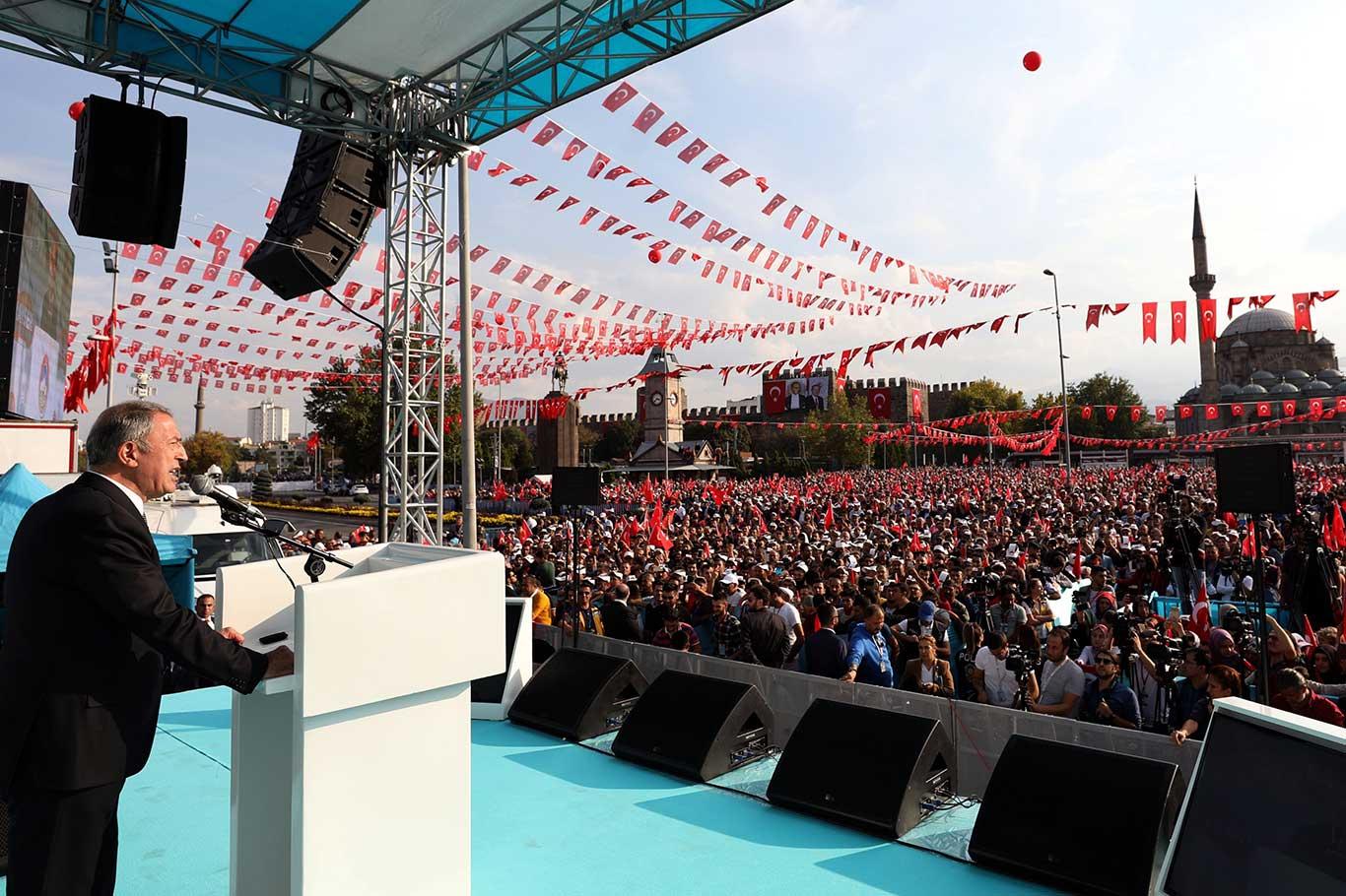 Bakan Akar'dan harekata ilişkin açıklama
