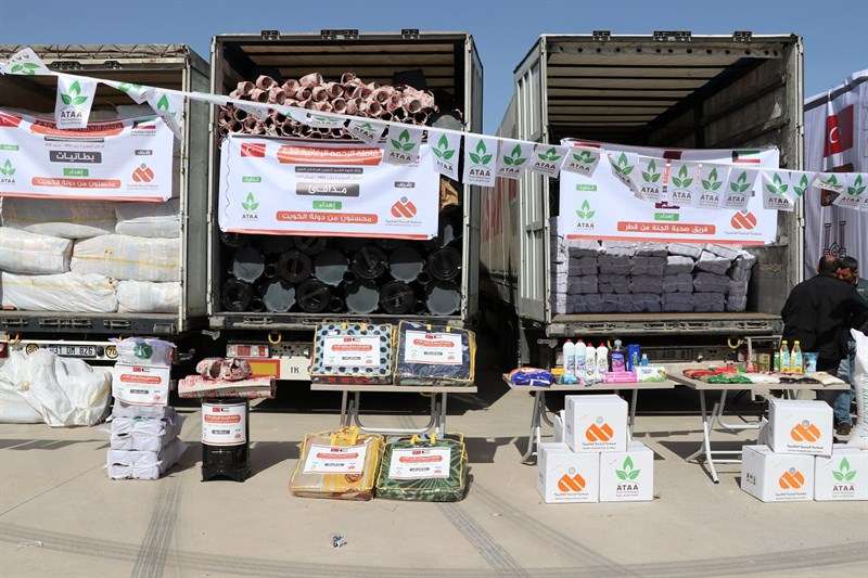 Barış Pınarı Bölgesi'ne 28 tır insani yardım gönderildi