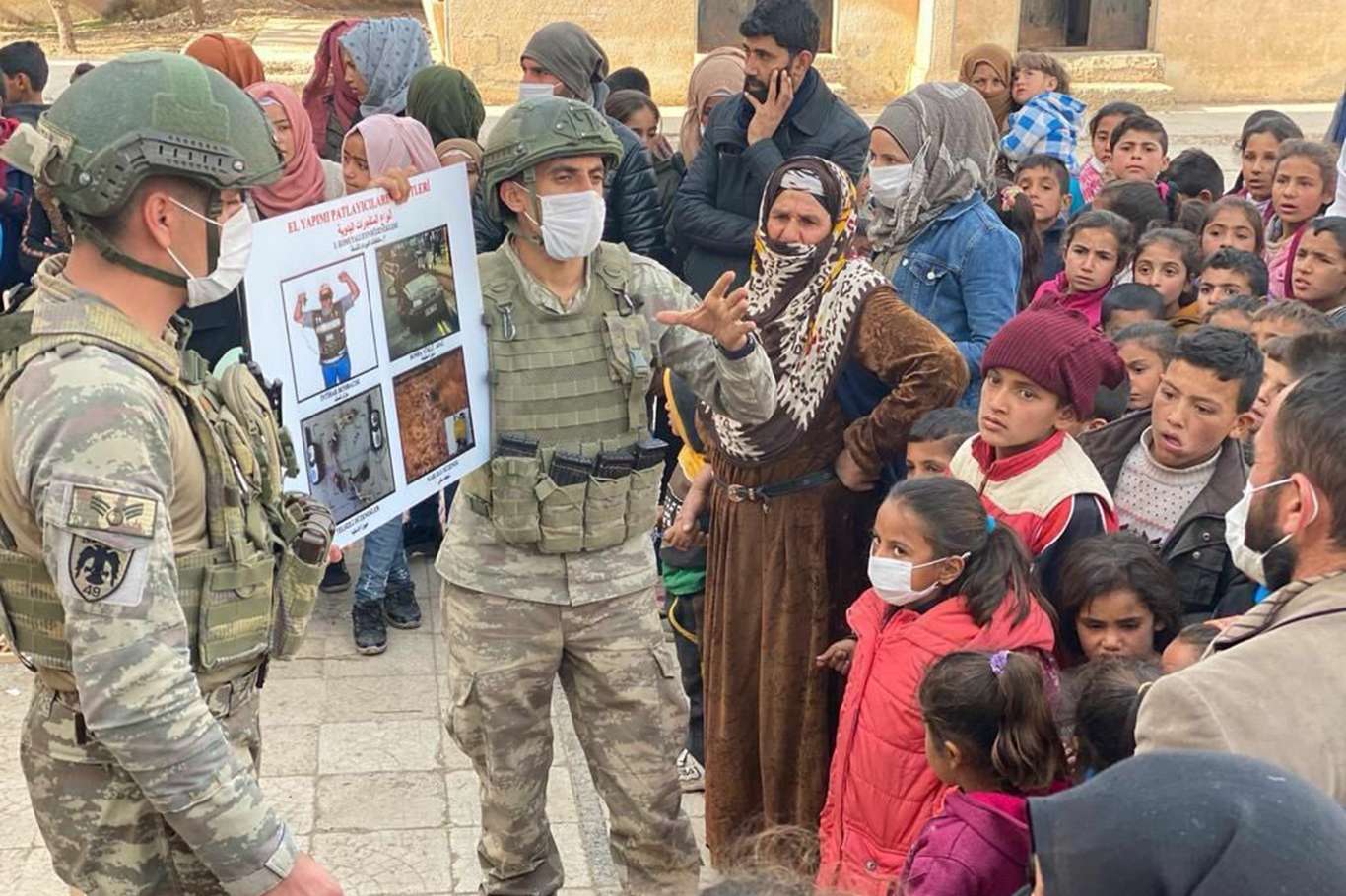 Barış Pınarı bölgesinde halka mayın ve EYP’lere karşı bilgi verildi