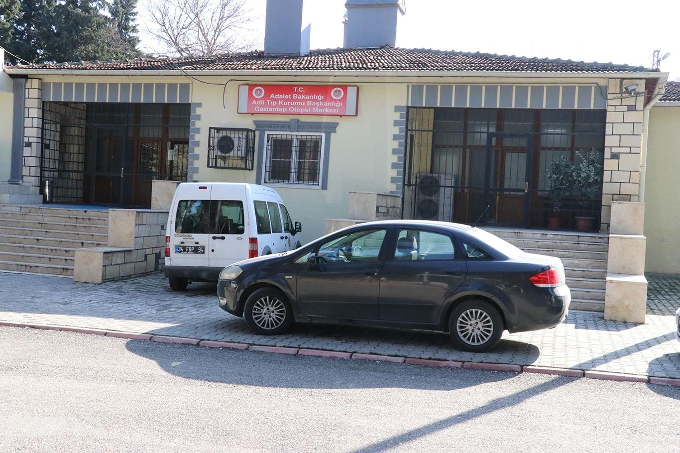Başından tabancayla vurulan genç hayatını kaybetti
