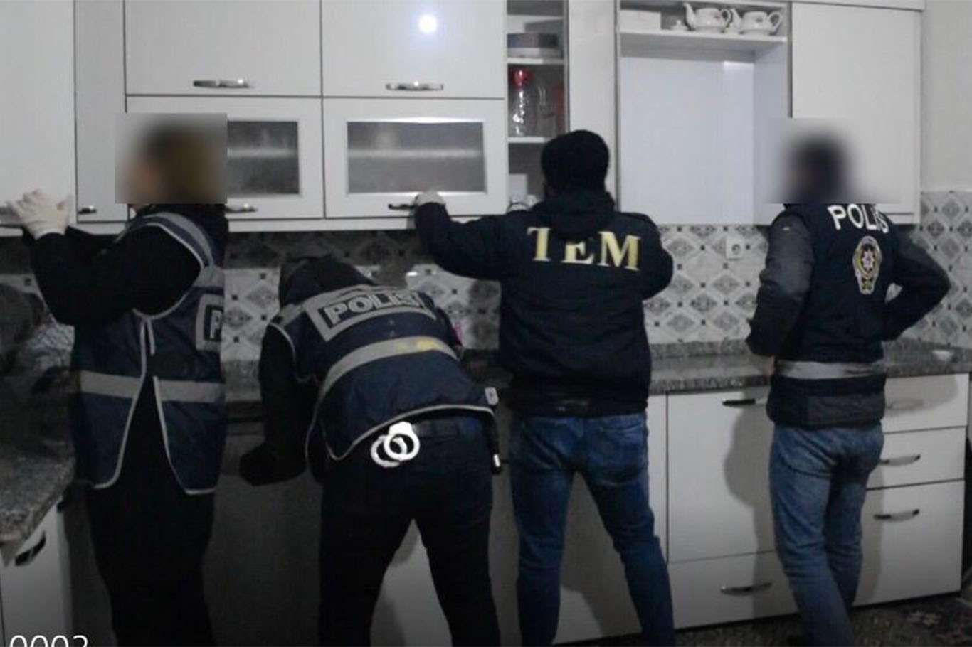 Bitlis merkezli operasyonda 11 kişi gözaltına alındı