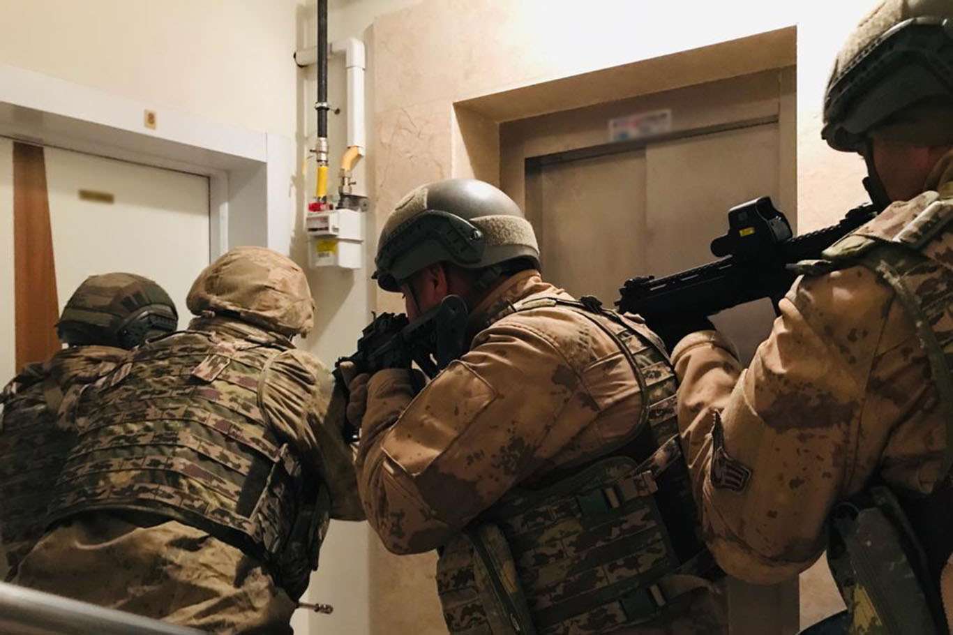 Bitlis merkezli PKK'ye operasyon: 6 gözaltı