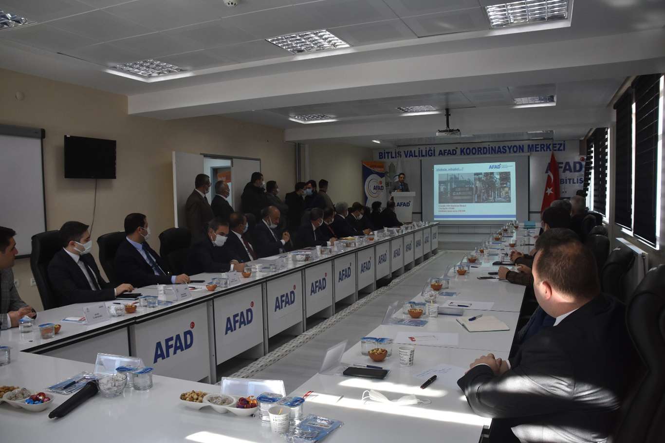 Bitlis’te İl Afet Risk Azaltma Planı Bilgilendirme toplantısı düzenlendi