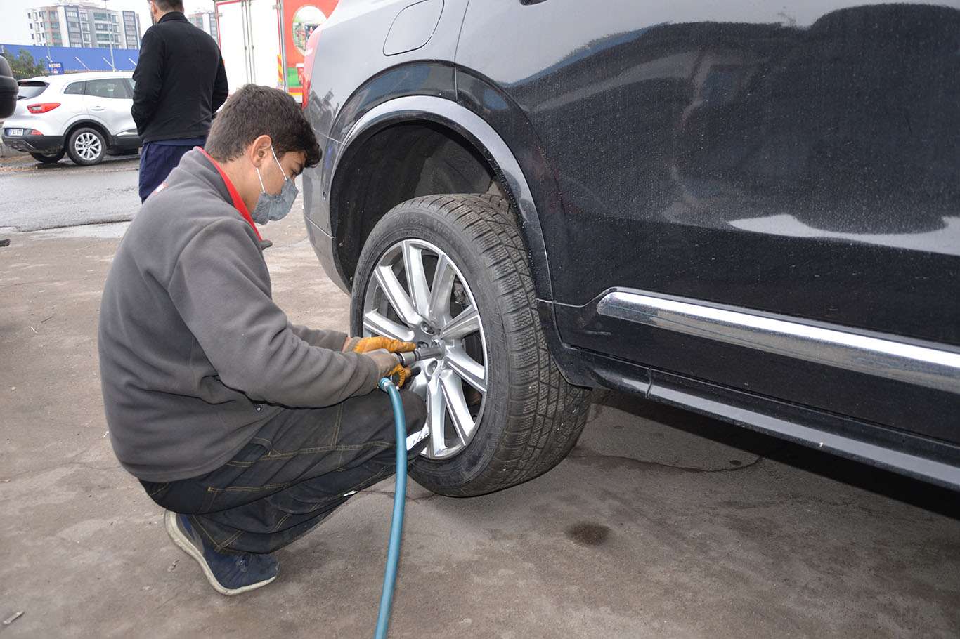 Bugün itibariyle kış lastiği uygulaması başladı