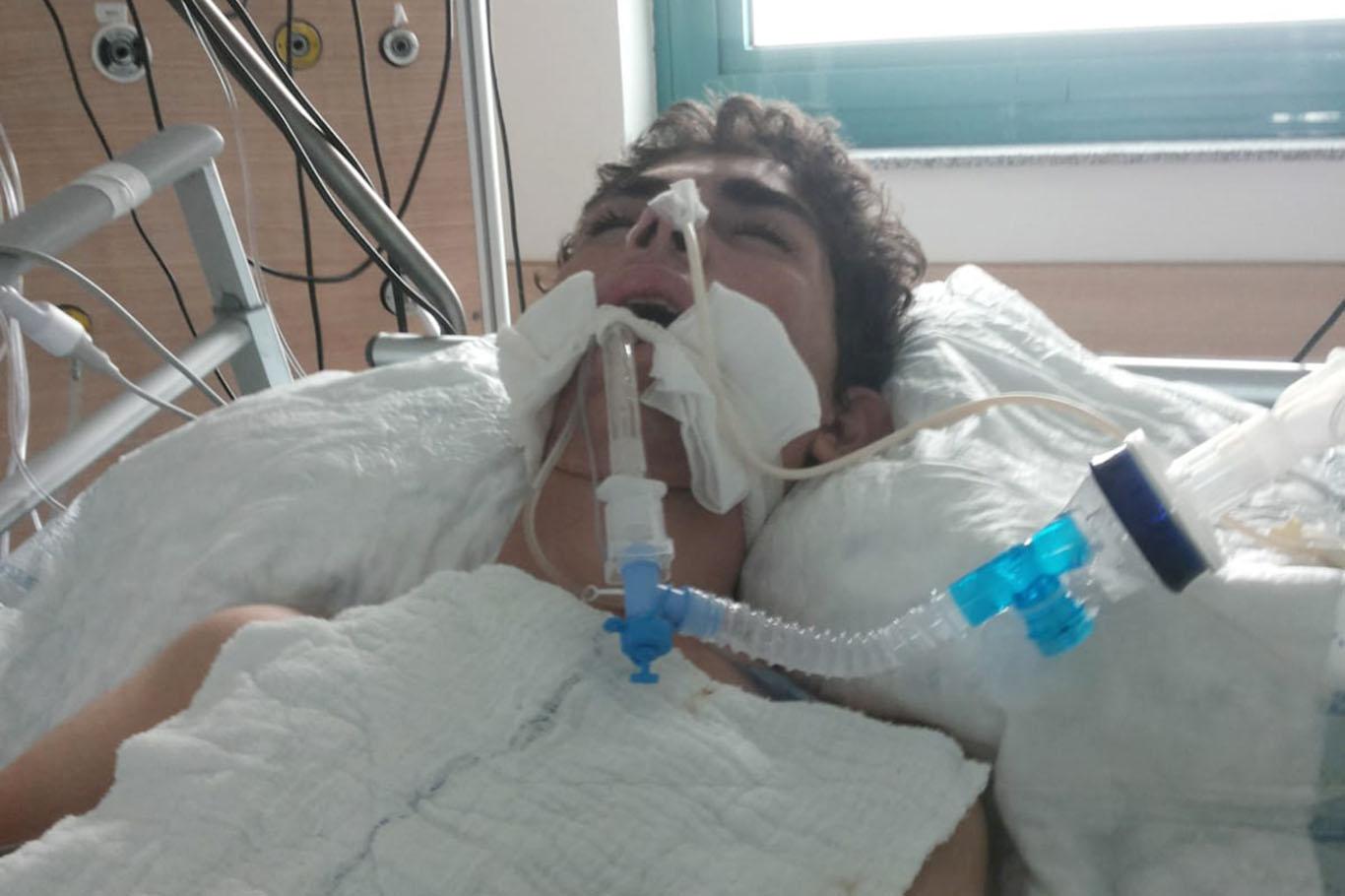Çaresiz baba SSPE hastası oğlu için solunum cihazı istiyor