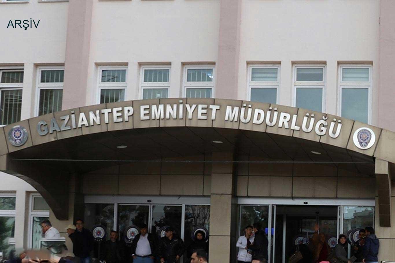 Cep telefonun vermek istemeyen Suriyeli genç bıçaklanarak öldürüldü