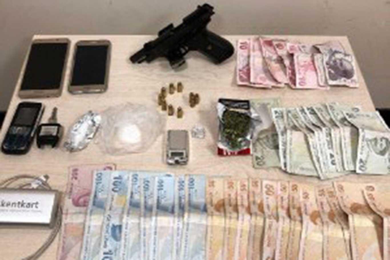 Çeşitli suçlardan aranan 95 şüpheli yakalandı