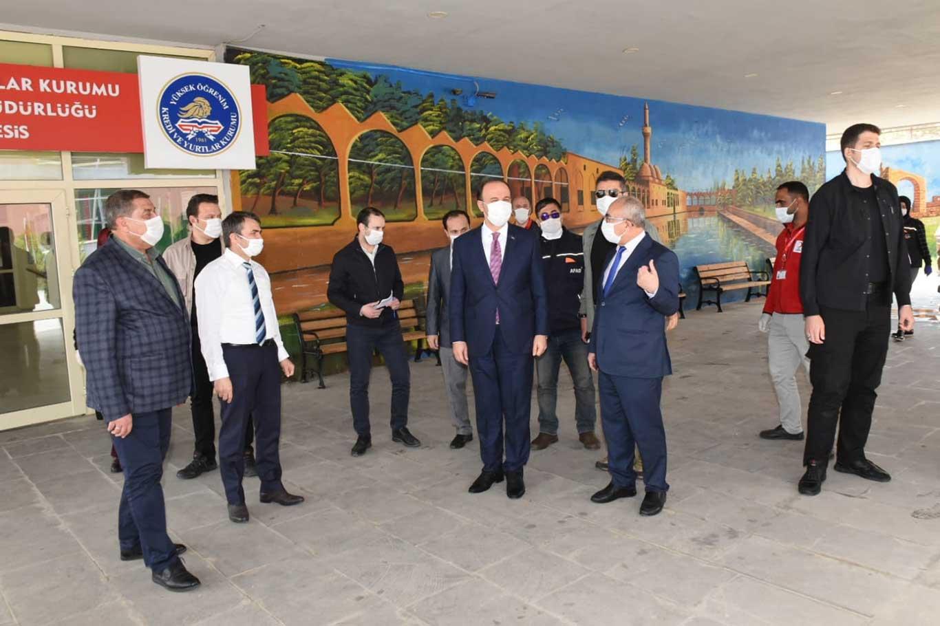 Cezayir'den Türkiye'ye getirilen 321 kişinin karantina süresi devam ediyor