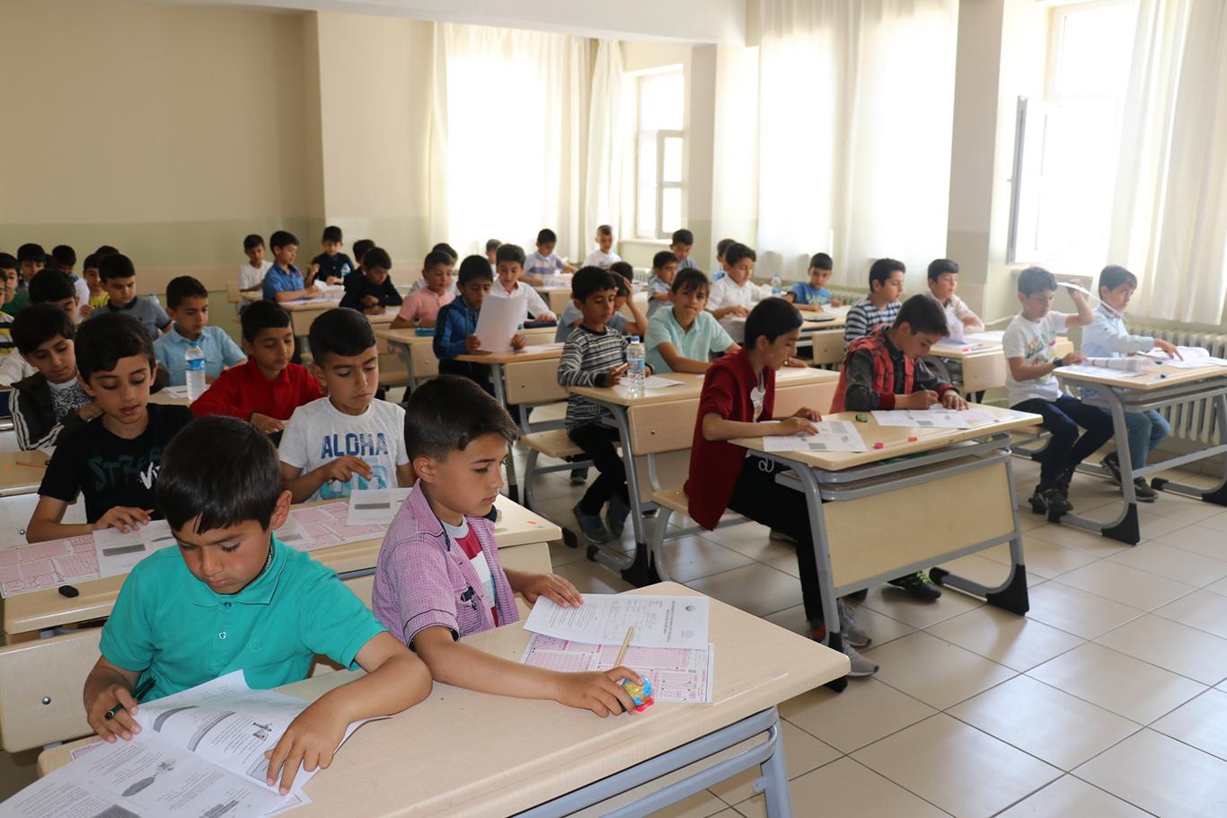 "Çocuklarımızın Kur'an hafızı ve muhafızı olmalarını istiyoruz"
