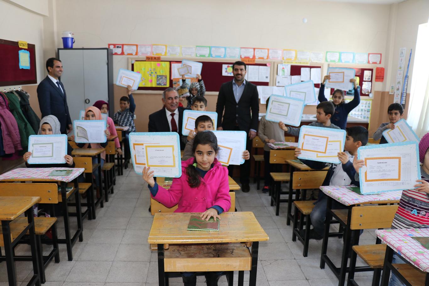 “Çocuklarımızın manevi yönünün gelişmesi için camilere yönlendirmeliyiz”