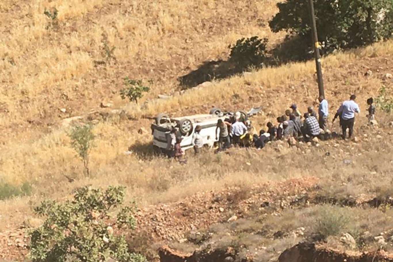 ​Covid-19 aşısından dönen aile kaza yaptı: 2 ölü bir yaralı