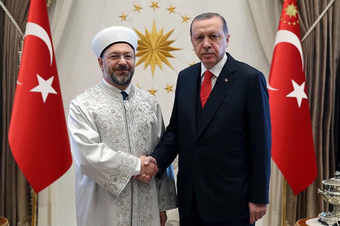 Cumhurbaşkanı Erdoğan, Diyanet İşleri Başkanı Erbaş’ı kabul etti