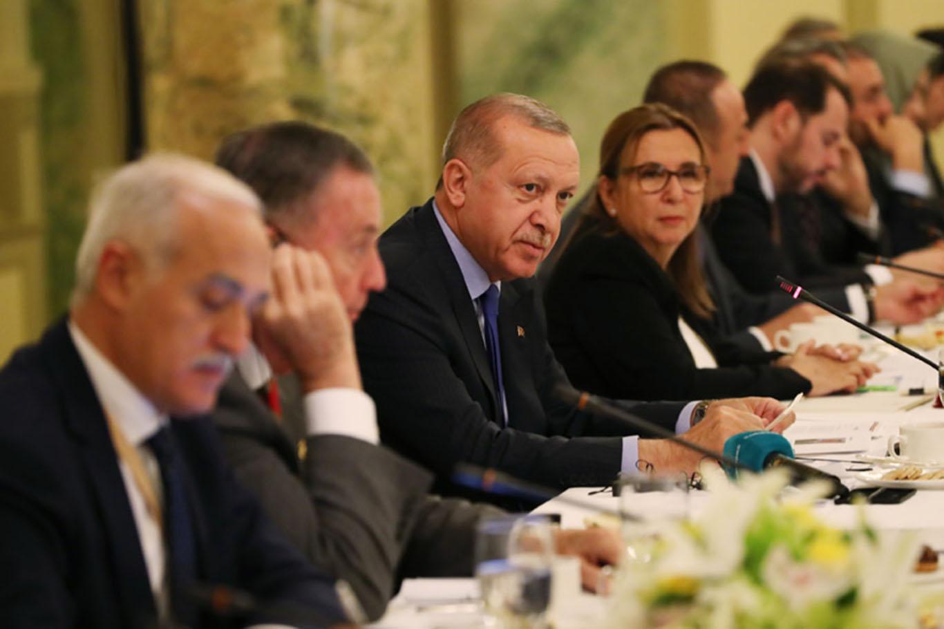 Cumhurbaşkanı Erdoğan iş insanları ile bir araya geldi