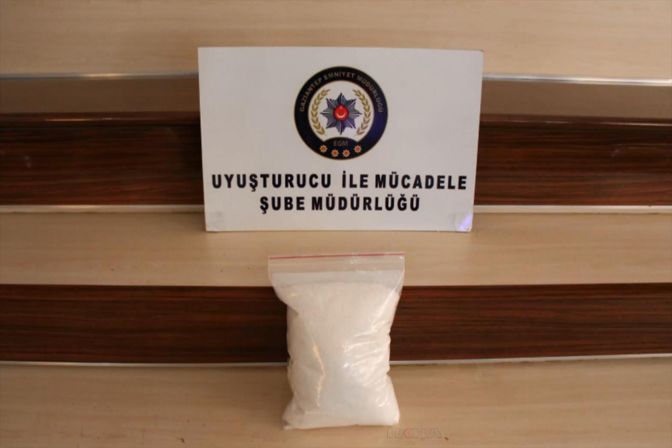 "Devlet sigara ile mücadele ettiği kadar uyuşturucu ile etmiyor"