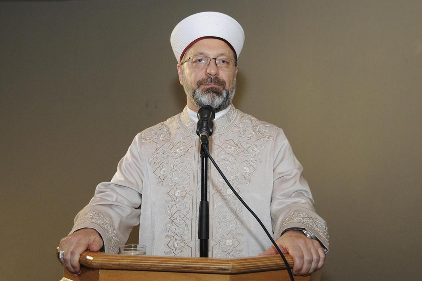DİB Erbaş: Bizim vesilemizle bir kişi İslam'a ısınırsa, bu sevap bize yeter